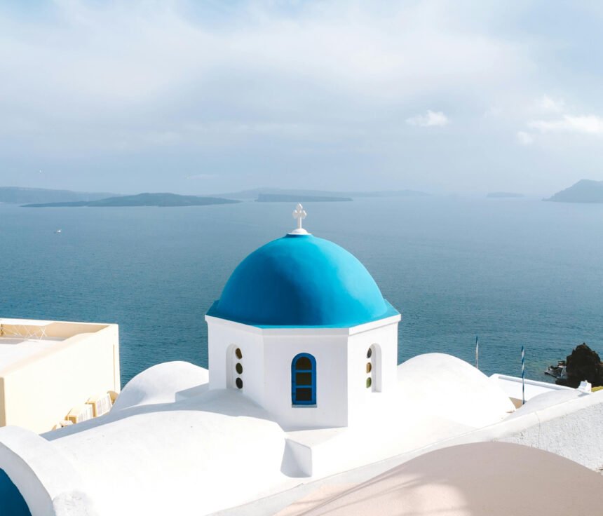 Perissa Or Perivolos?